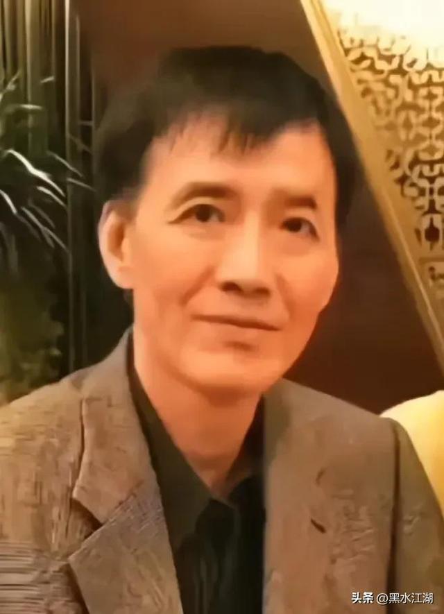 北京任加代大哥的葬礼视频（加代传奇京城风波_11_代哥被暗算）